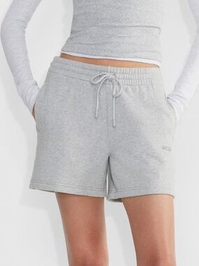 Aritzia Cozy Sweatfleece Boyfriend Mid-Tight Shorts